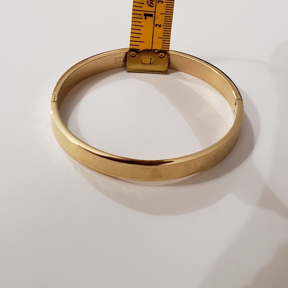 Stainless Steel Roman Numeral Bracelet